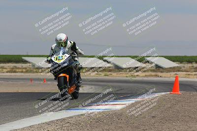 media/Jul-22-2022-TrackDaz (Fri) [[ca4971259a]]/Group B/130pm (Wheelie Bump)/